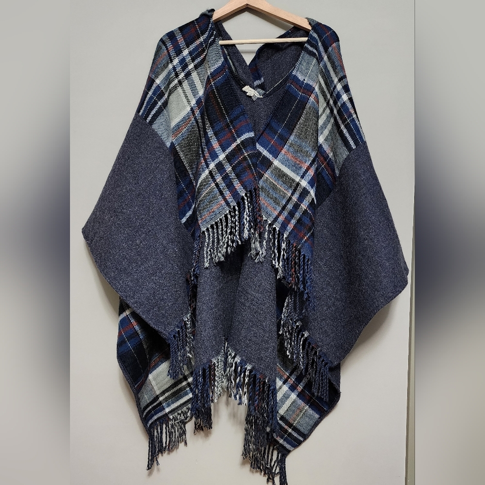 Simply Noelle Plaid Fringe Poncho